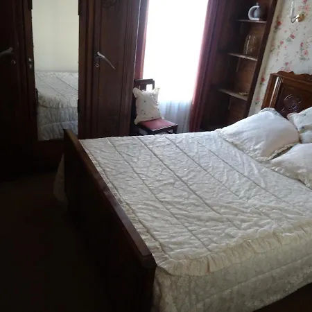 Charming French Cottage-Gite In The Heart Of Quiet Gorron Exterior photo