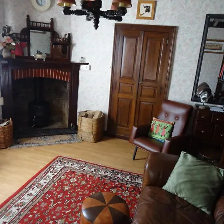 Charming French Cottage-Gite In The Heart Of Quiet Gorron Exterior photo