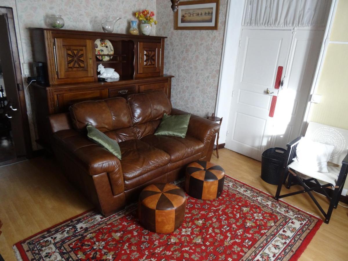 Charming French Cottage-gite In The Heart Of Quiet Holiday home Gorron