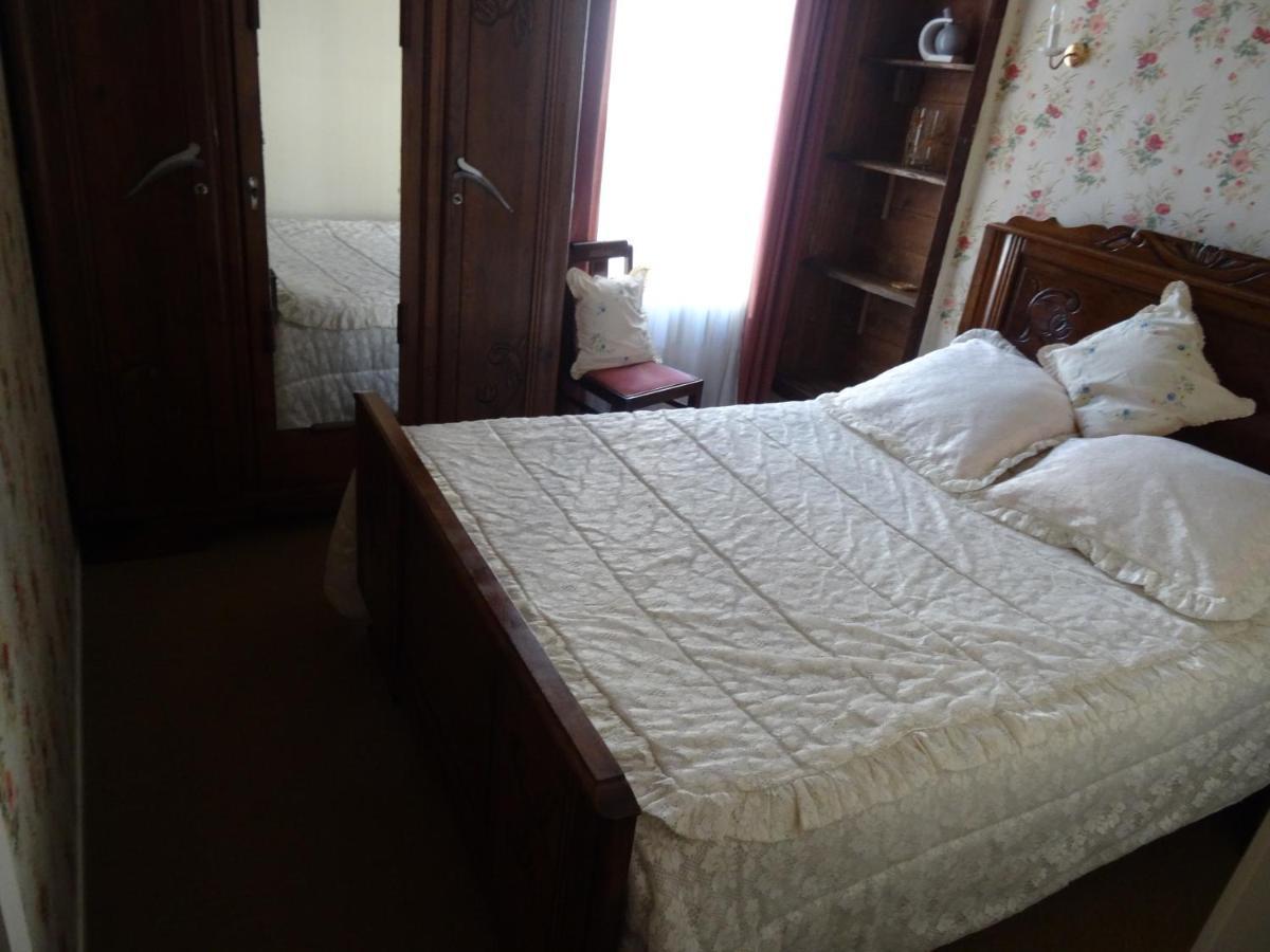 Charming French Cottage-gite In The Heart Of Quiet *