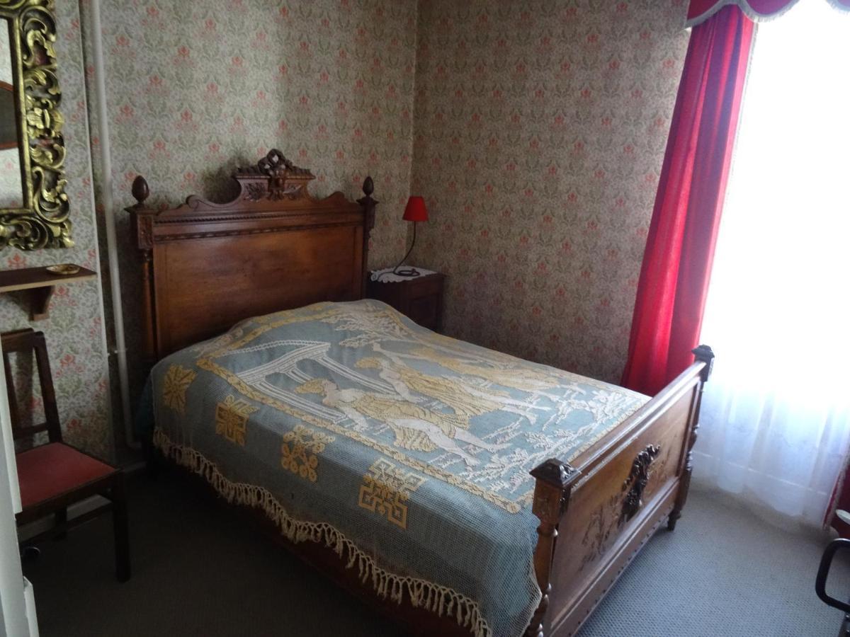 Charming French Cottage-gite In The Heart Of Quiet