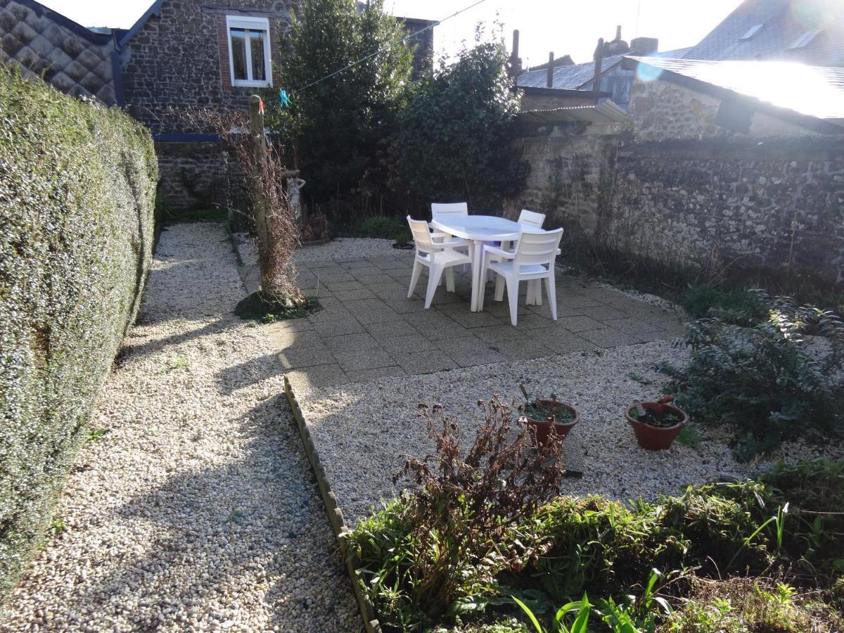 Holiday home Charming French Cottage-gite In The Heart Of Quiet
