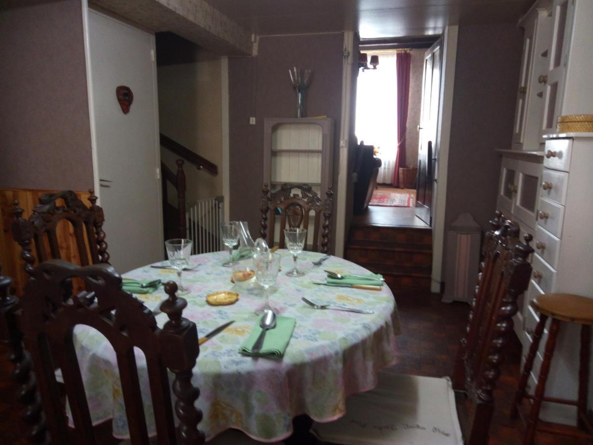 Charming French Cottage-gite In The Heart Of Quiet Holiday home